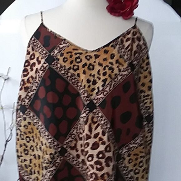 Nightie Silky Animal Print with Patchwork Look with Floral Vine Borders - Picture 3 of 8